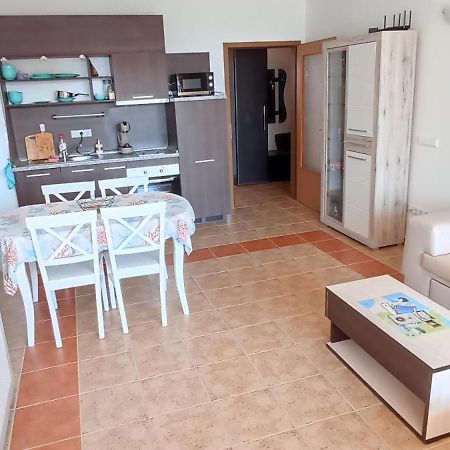 Cozy Apartment With Sea View And Free Parking Pomorie Exteriör bild