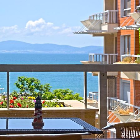 Cozy Apartment With Sea View And Free Parking Pomorie Exteriör bild
