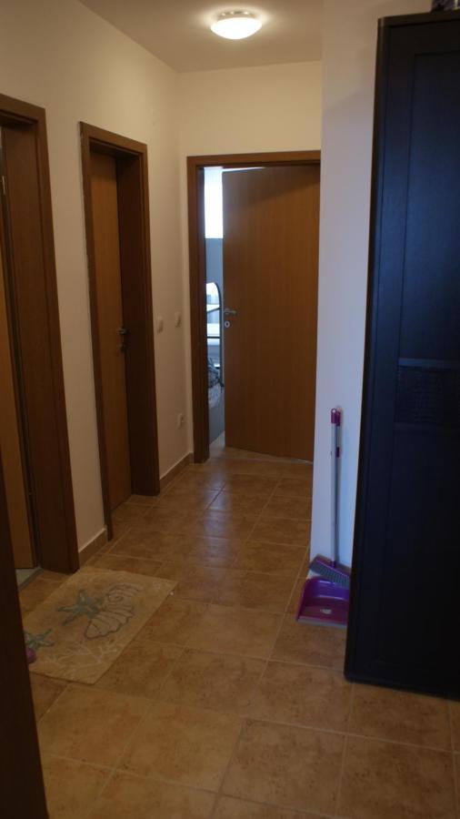 Cozy Apartment With Sea View And Free Parking Pomorie Exteriör bild